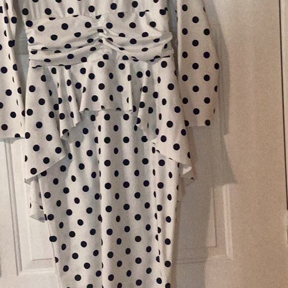 Dress - Picture 4 of 6